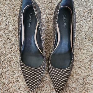 Calvin Klein pump